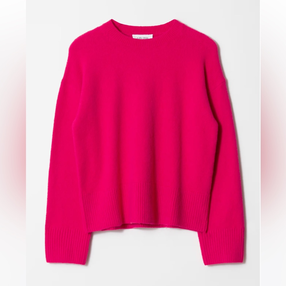 NWT Relaxed Fit Knitwear